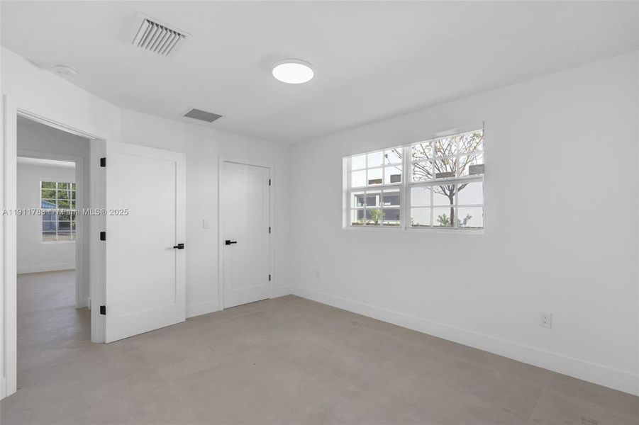 Spacious, unfurnished interior of a new home in , West Palm Beach (Image 34). Spacious, unfurnished interior of a new home in , West Palm Beach (Image 34).