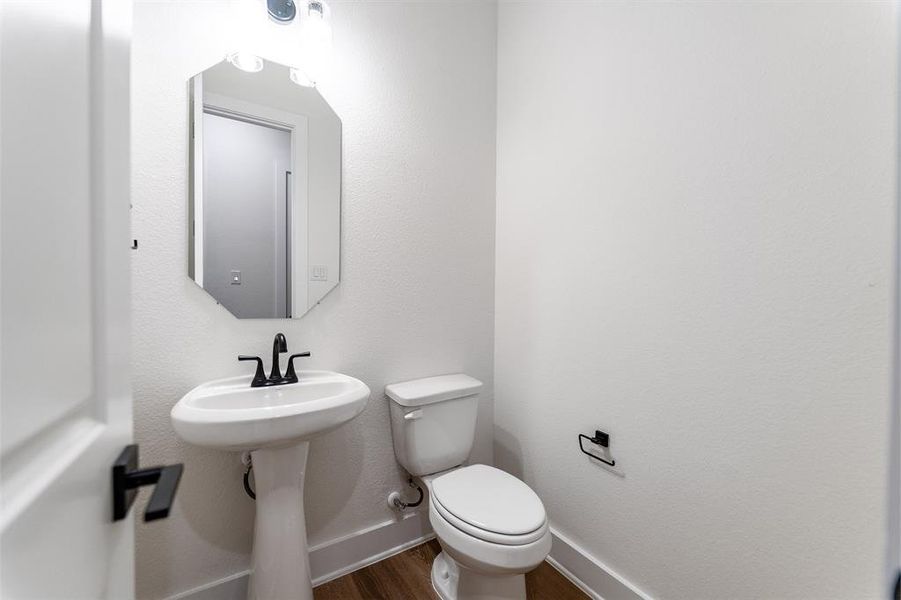 Furnished interior view inside a new home in Sonoma Verde, Rockwall (Image 9).