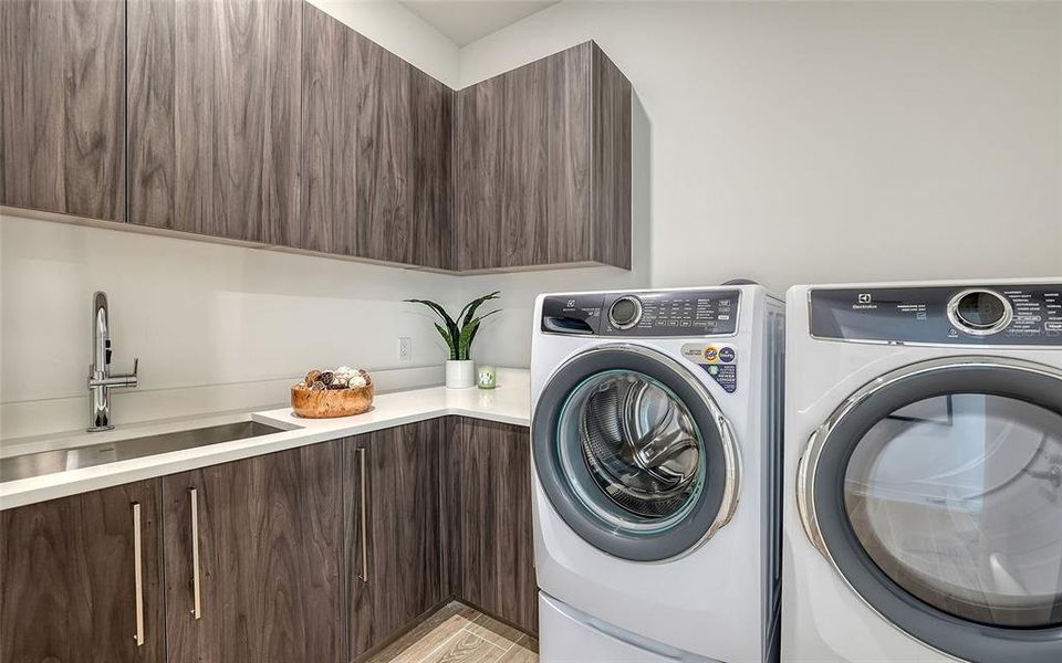 Image 42 of a home in .