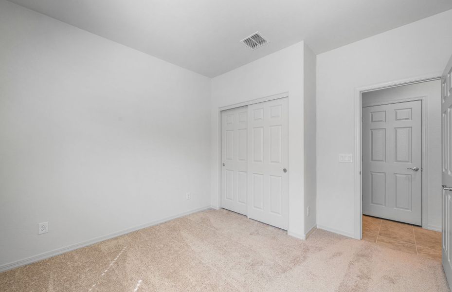 Spacious, unfurnished interior of a new home in Hayden Estates, Buckeye (Image 18).