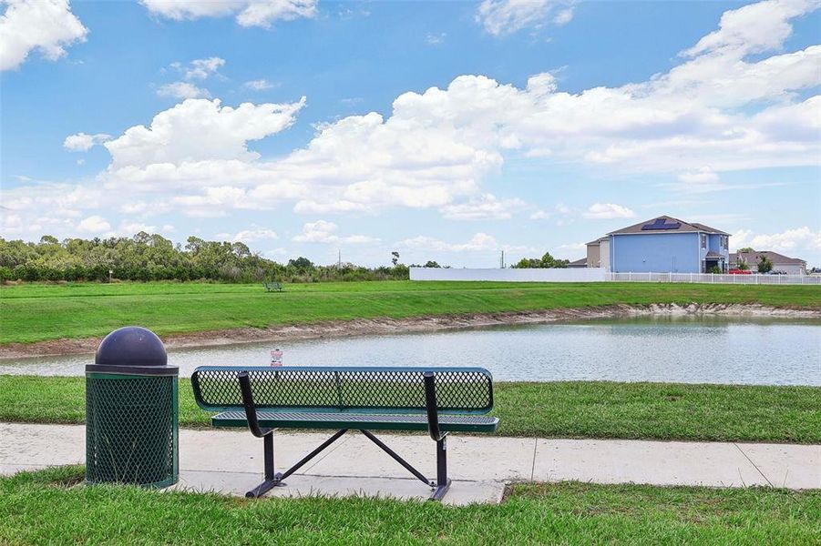Community amenities in Eagle Hammock, Eagle Lake (Image 25).