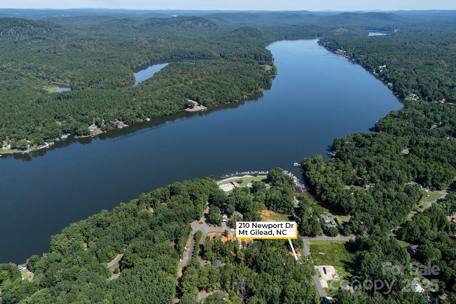 Image 18 of a home in .