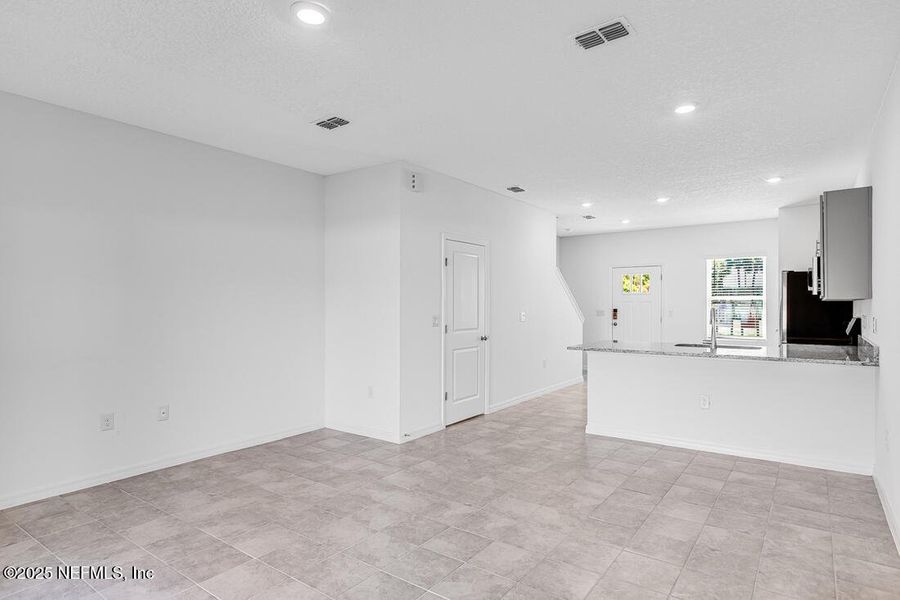 Spacious, unfurnished interior of a new home in Sabal Terrace, Jacksonville (Image 16). Spacious, unfurnished interior of a new home in Sabal Terrace, Jacksonville (Image 16).