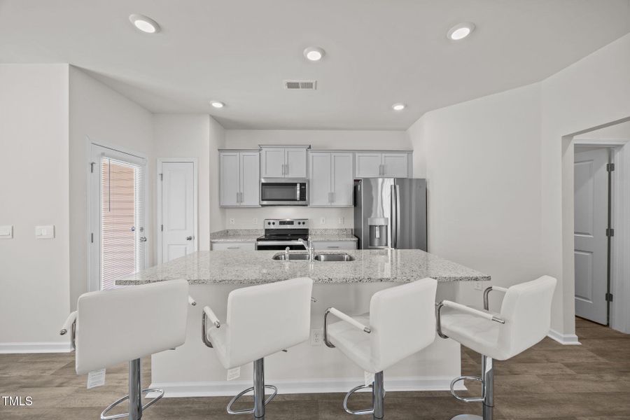 23-web-or-mls-IMG_5548 23-web-or-mls-IMG_5548