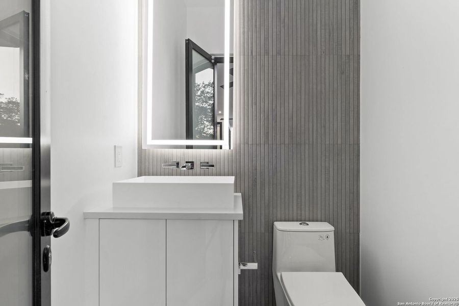 Furnished interior view inside a new home in , San Antonio (Image 37). Furnished interior view inside a new home in , San Antonio (Image 37).