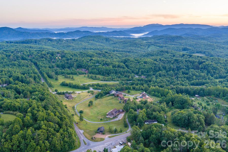 Natural landscape and outdoor views near in Blowing Rock (Image 31). Natural landscape and outdoor views near in Blowing Rock (Image 31).
