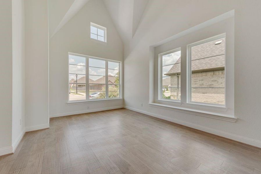 Spacious, unfurnished interior of a new home in Prairie Ridge, Venus (Image 27).