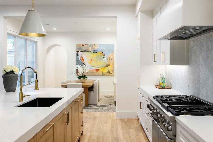 Furnished interior view inside a new home in , Dallas (Image 7). Furnished interior view inside a new home in , Dallas (Image 7).