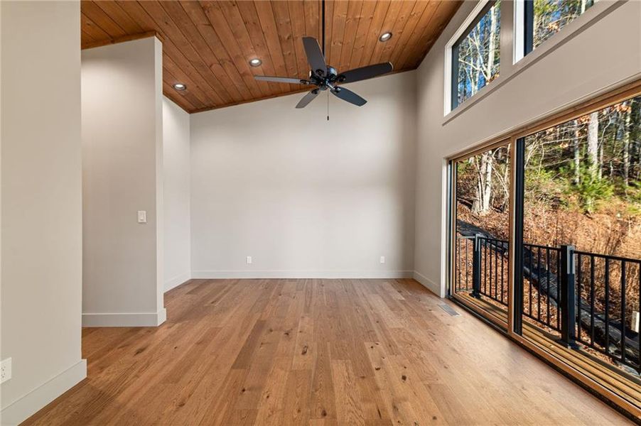 Spacious, unfurnished interior of a new home in , Blue Ridge (Image 24).