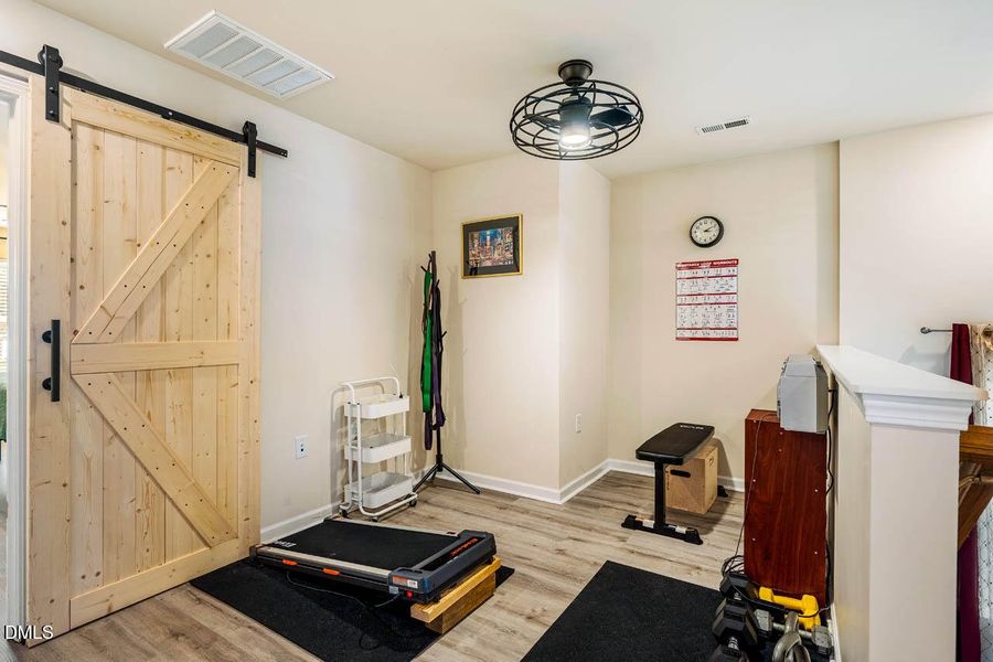 209ParkerStationAve-040