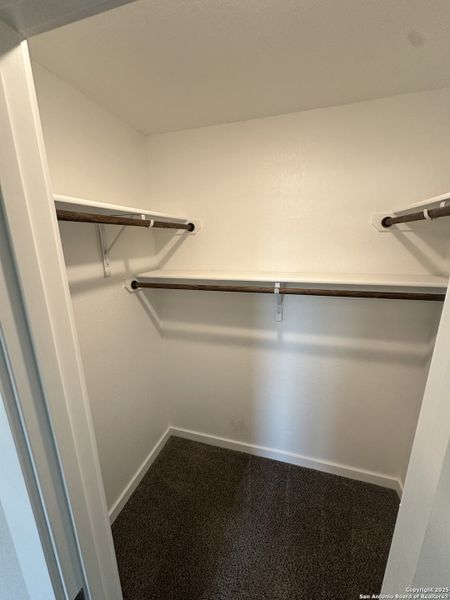 Spacious, unfurnished interior of a new home in , San Antonio (Image 14).