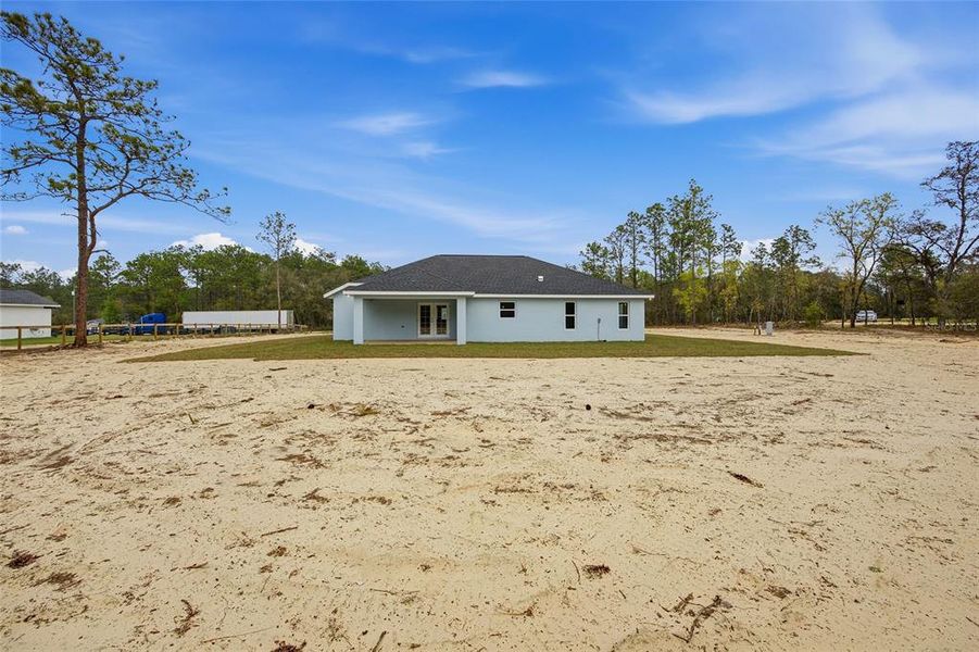 Exterior details and patio area of a home in , Ocala (Image 21).