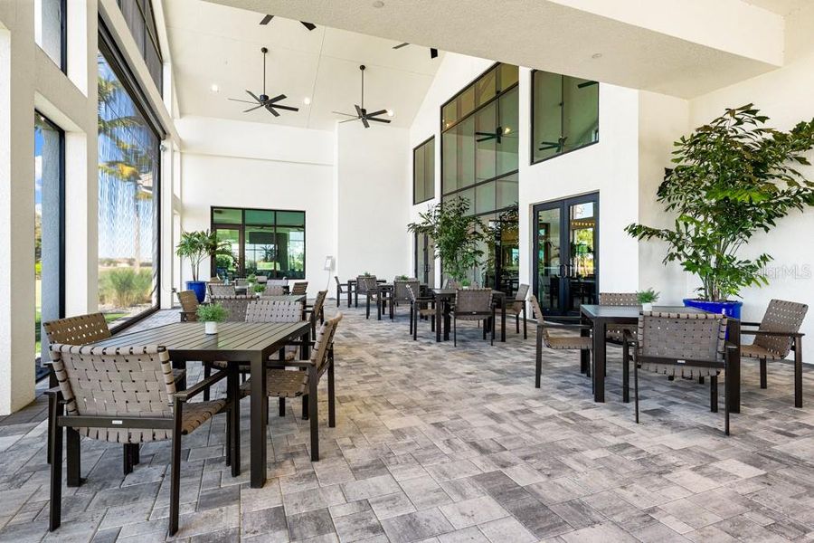Community amenities in Esplanade at Azario Lakewood Ranch, Bradenton (Image 43).