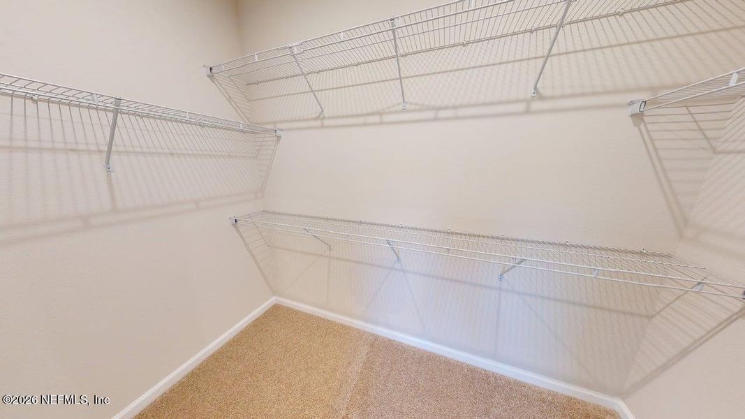 Spacious, unfurnished interior of a new home in Sandridge Hills, Green Cove Springs (Image 10).