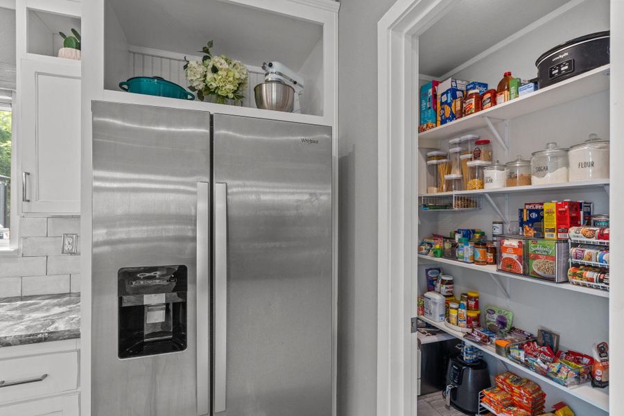 Close-up of interior finishes inside a home in , Santa Fe (Image 20).