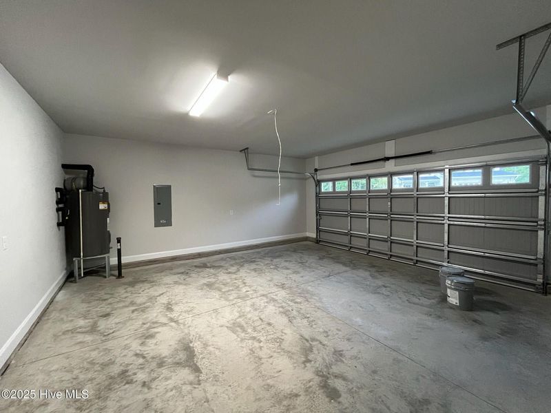 Spacious, unfurnished interior of a new home in Palmetto Creek, Bolivia (Image 27). Spacious, unfurnished interior of a new home in Palmetto Creek, Bolivia (Image 27).