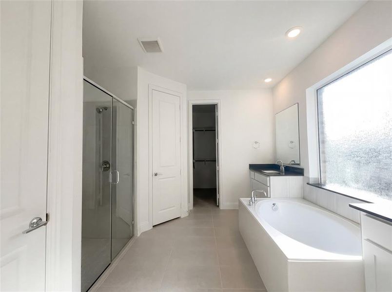 Furnished interior view inside a new home in Shaded Tree, McKinney (Image 10).