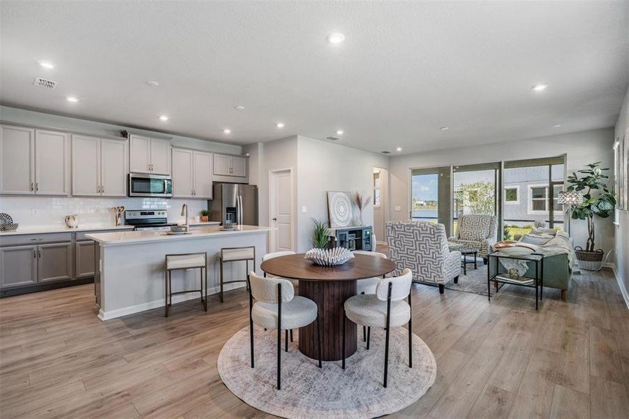 Furnished interior view inside a new home in , Lutz (Image 12).