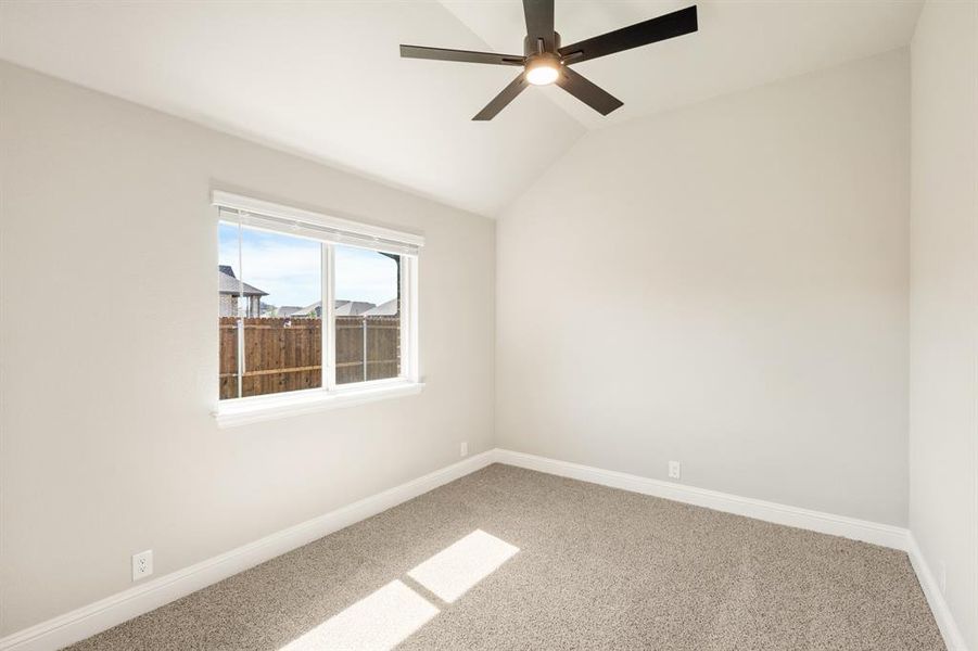 Spacious, unfurnished interior of a new home in Maplewood, Glenn Heights (Image 19).