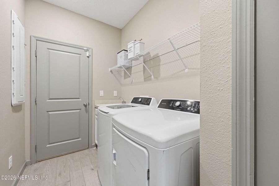 Close-up of interior finishes inside a home in , Jacksonville (Image 20).