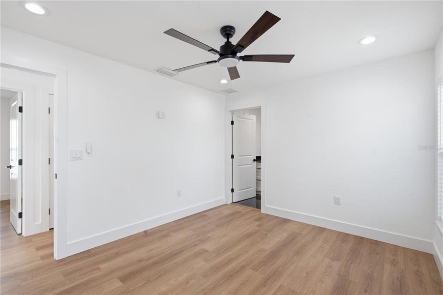 Spacious, unfurnished interior of a new home in , Tampa (Image 25). Spacious, unfurnished interior of a new home in , Tampa (Image 25).