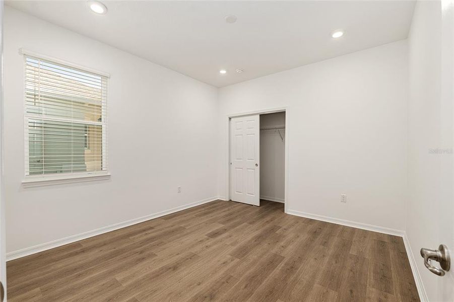 Spacious, unfurnished interior of a new home in , Ocala (Image 40).