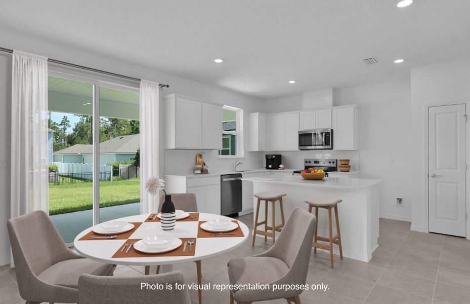 Furnished interior view inside a new home in Hyland Trail, Green Cove Springs (Image 4).