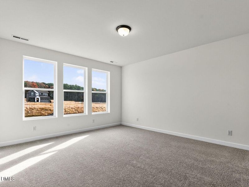 021-1280x960-primary-bedroom