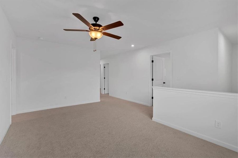Spacious, unfurnished interior of a new home in Meadow Pines, Dallas (Image 38).