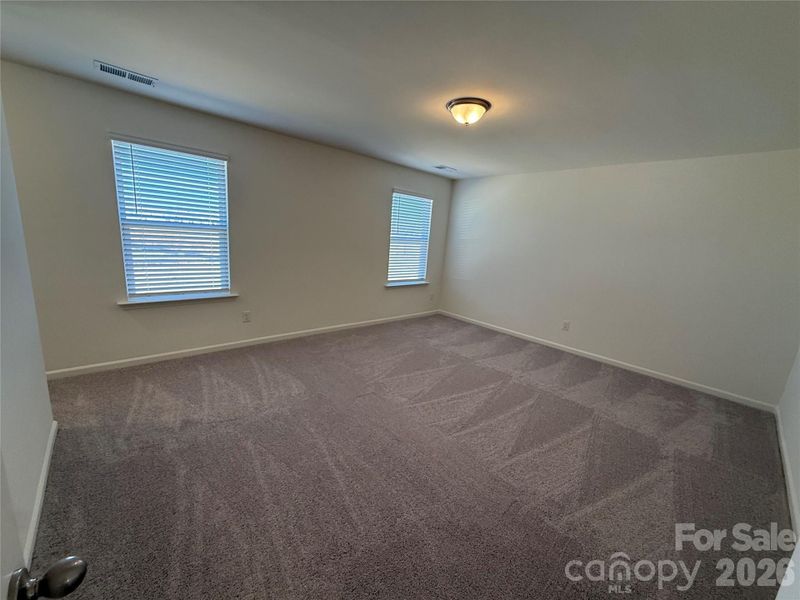 Spacious, unfurnished interior of a new home in Wellington Pointe Classic, Monroe (Image 15).