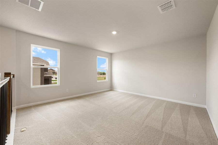 Spacious, unfurnished interior of a new home in Patterson Ranch, Georgetown (Image 10).