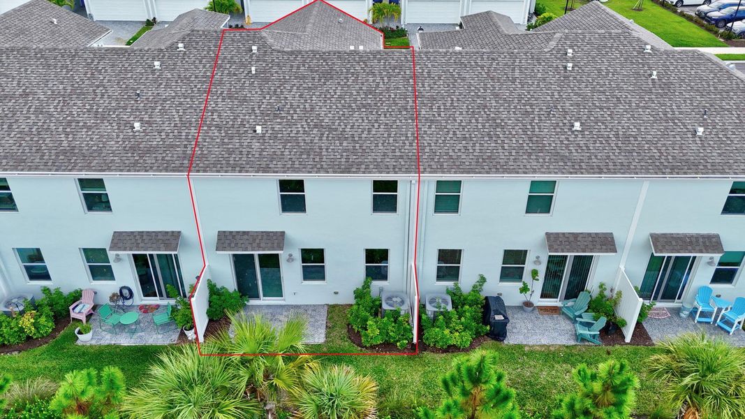 Image 31 of a home in Edgewater Pointe.