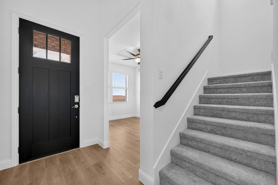 Spacious, unfurnished interior of a new home in Madero 50s, Fort Worth (Image 29).
