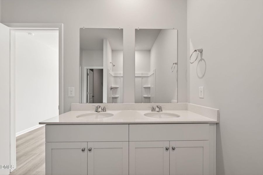 32-web-or-mls-DSC07659 32-web-or-mls-DSC07659