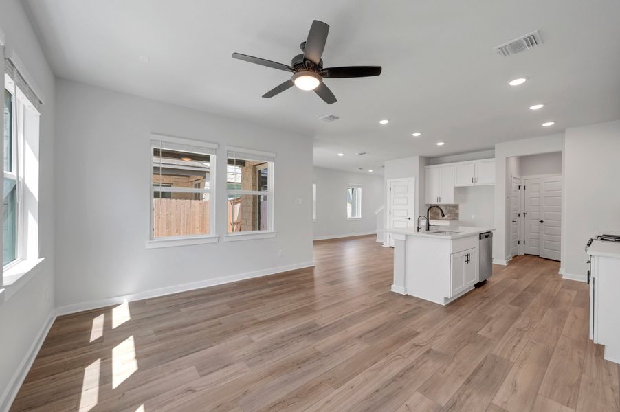 Spacious, unfurnished interior of a new home in Park Central, Georgetown (Image 23). Spacious, unfurnished interior of a new home in Park Central, Georgetown (Image 23).