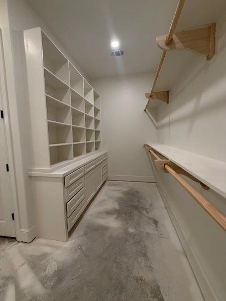 Image 24 of a home in .