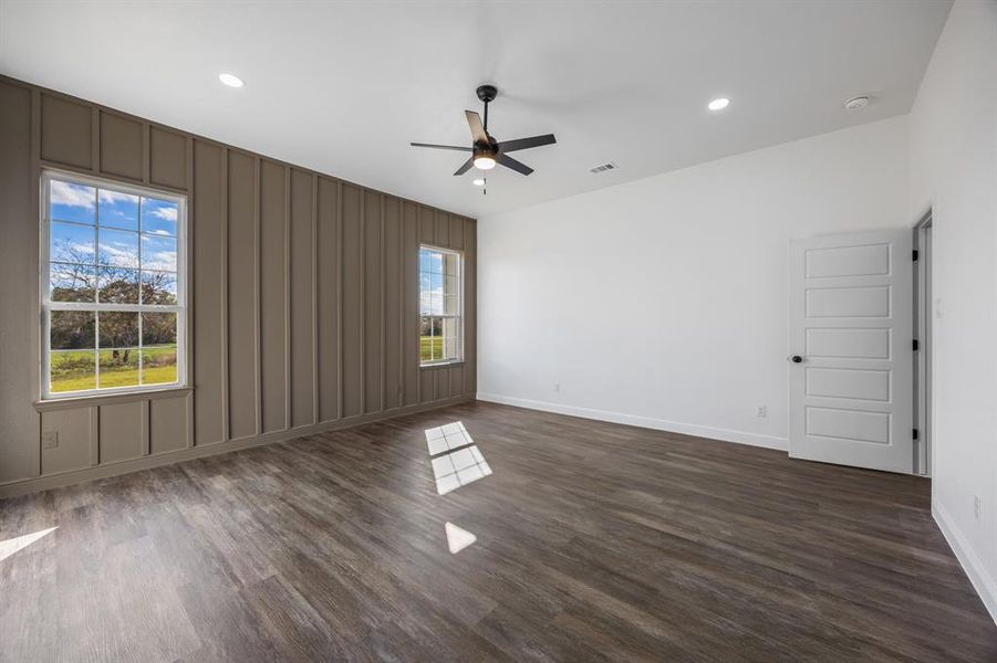 Spacious, unfurnished interior of a new home in , Athens (Image 10). Spacious, unfurnished interior of a new home in , Athens (Image 10).