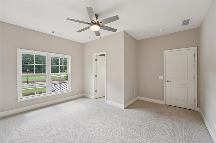 Spacious, unfurnished interior of a new home in The Reserve At Governors Towne Club, Acworth (Image 76). Spacious, unfurnished interior of a new home in The Reserve At Governors Towne Club, Acworth (Image 76).