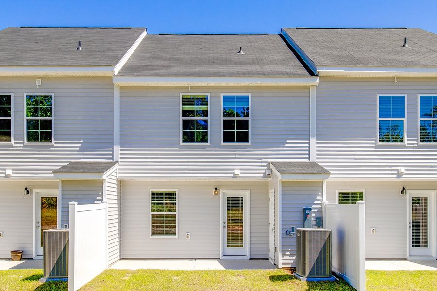 Exterior details and patio area of a home in Haynes Park, Columbia (Image 20).