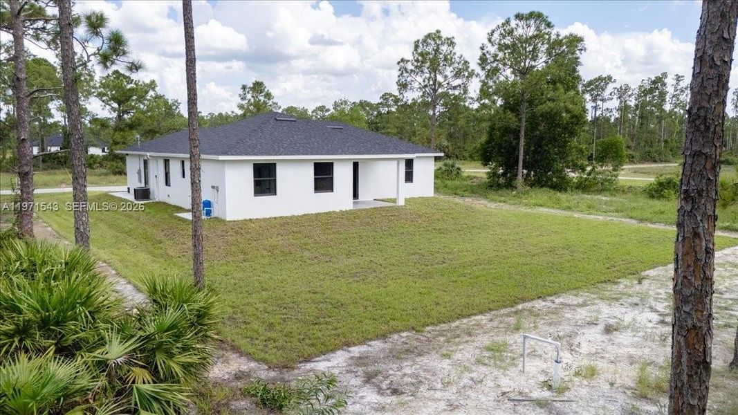 Exterior details and patio area of a home in , Lehigh Acres (Image 34).
