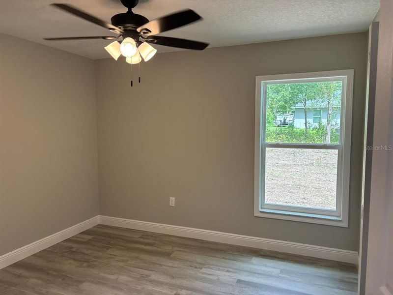 Spacious, unfurnished interior of a new home in , Dunnellon (Image 25).