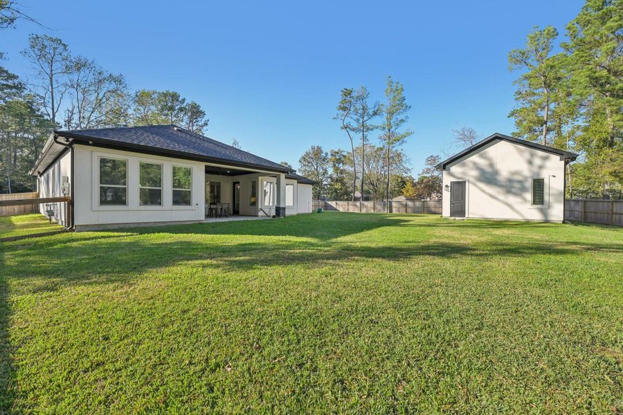 Exterior details and patio area of a home in , Magnolia (Image 25).