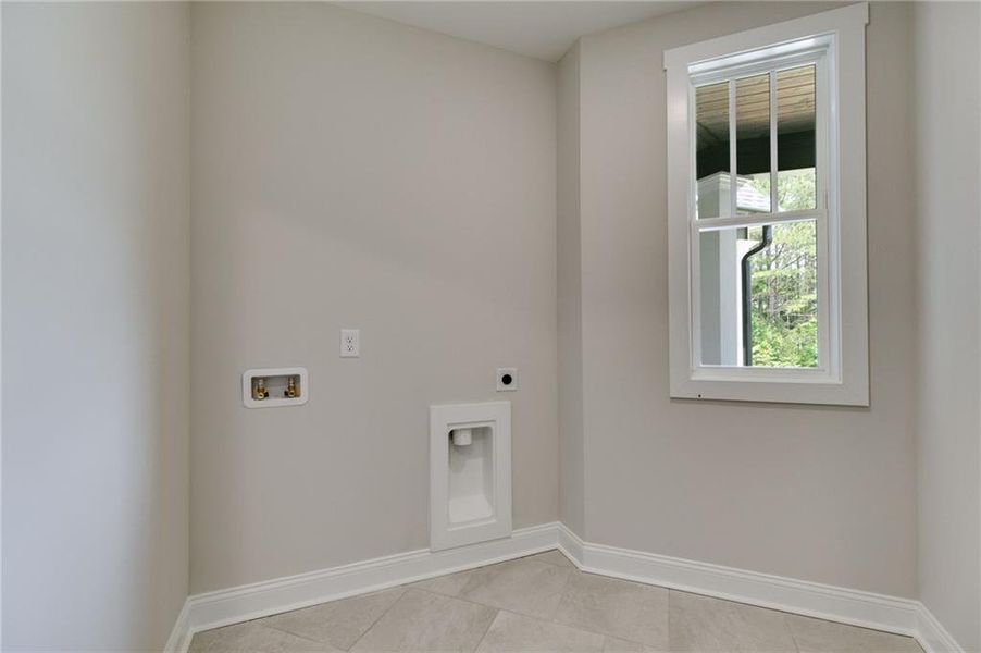 Spacious, unfurnished interior of a new home in The Meadows at Lake Circle, Buchanan (Image 38).