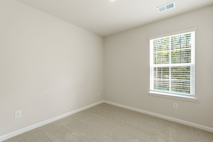 Spacious, unfurnished interior of a new home in Liberty Village, Flemington (Image 20).