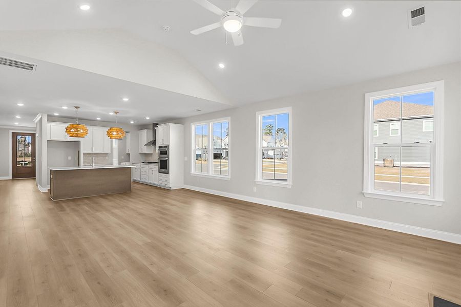Spacious, unfurnished interior of a new home in Tidewater at Lakes of Cane Bay, Summerville (Image 35).