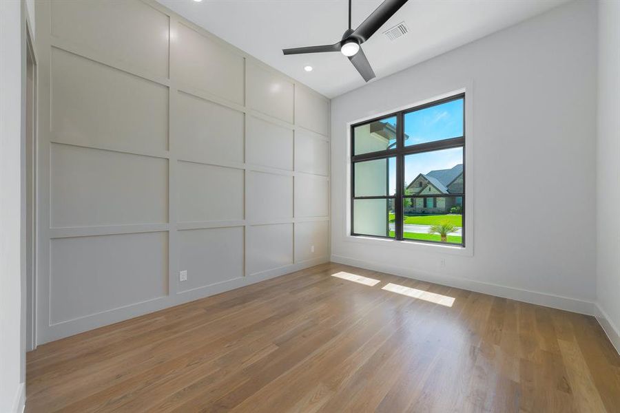 Spacious, unfurnished interior of a new home in The Resort on Eagle Mt. Lake, Fort Worth (Image 20).