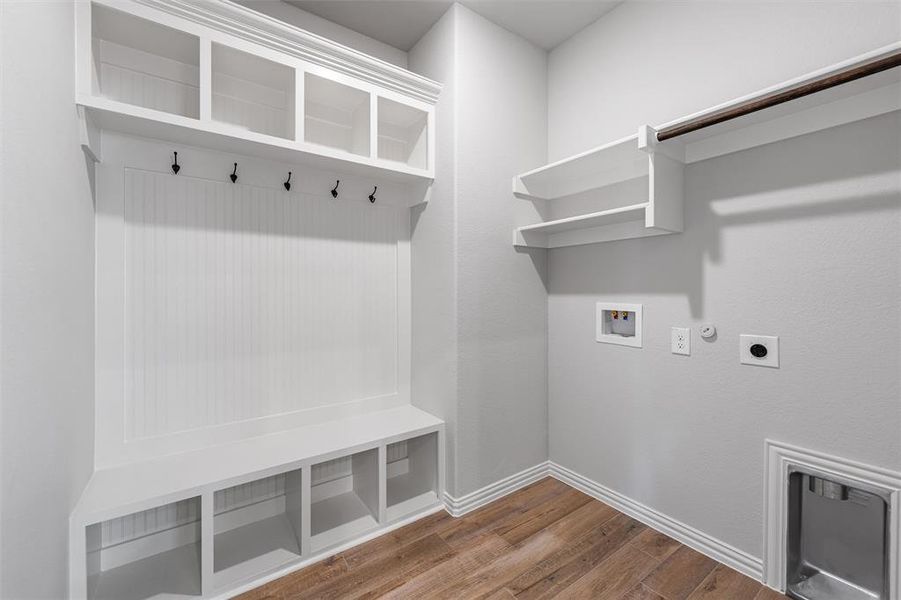 Spacious, unfurnished interior of a new home in Morningstar, Aledo (Image 32).