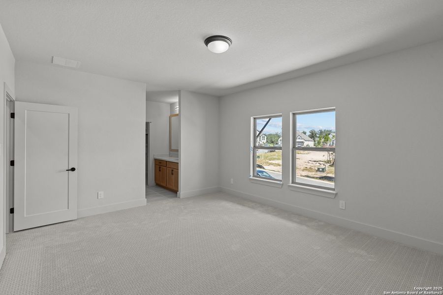 Spacious, unfurnished interior of a new home in Esperanza - 70', Boerne (Image 27). Spacious, unfurnished interior of a new home in Esperanza - 70', Boerne (Image 27).