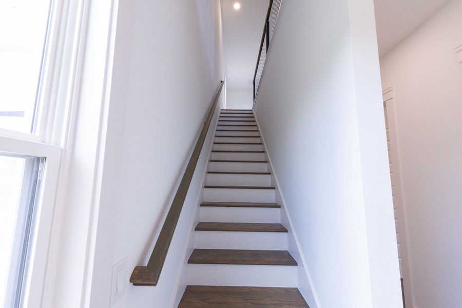 Spacious, unfurnished interior of a new home in , North Charleston (Image 55).