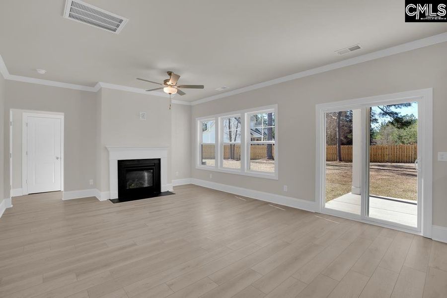 Spacious, unfurnished interior of a new home in Cottages at Roofs Pond, West Columbia (Image 23).